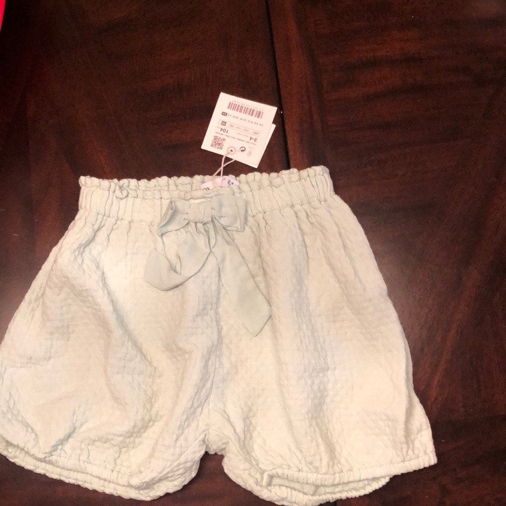 Zara girls shorts 4-5 years